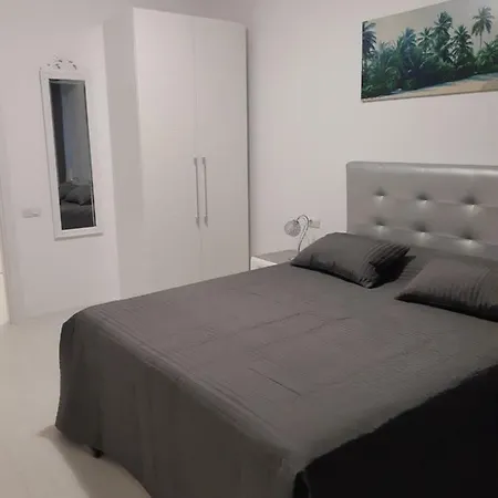 Desilva Apartament Carol * Mamaia